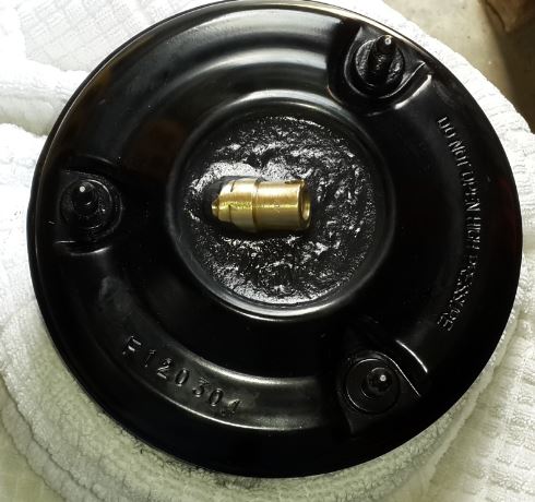 File:W220 AIRmatic Repaired Front Strut Filled with Butyl Mastic.JPG