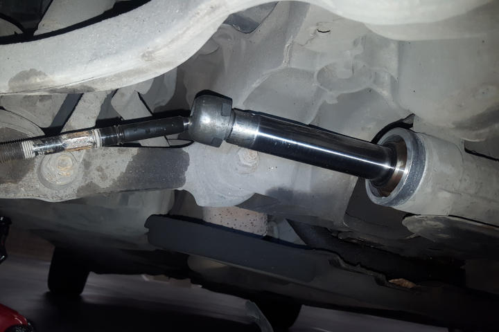 File:W220 tie rod inner outer right.jpg
