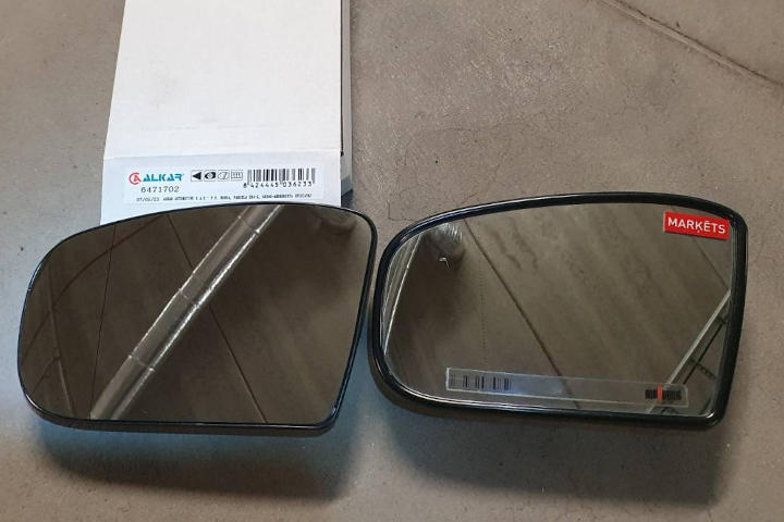 File:W220 mirror glass ALKAR vs original.jpg