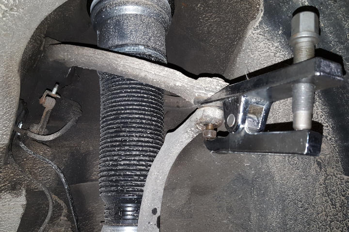 File:W220 front left upper control arm ball joint removal.jpg