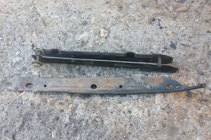 File:W220 bumper fender retaining bracket removed.jpg