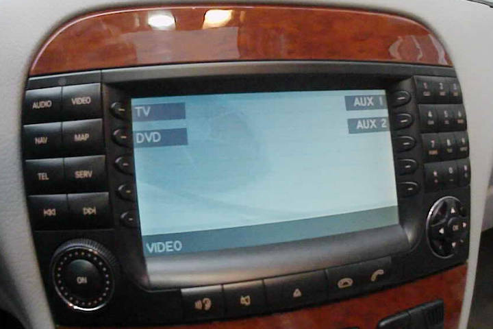 File:W220 MOST COMAND Video menu with TV installed.jpg