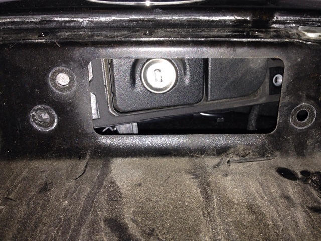 File:W220 trunk lid handle unscrewed.jpg