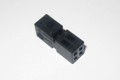 File:A0025458440 MQS 4-pin plug.jpg