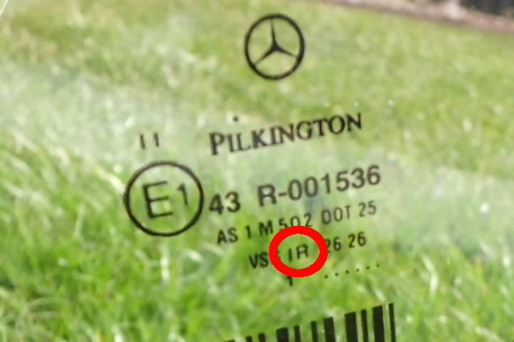 File:W220 pilkington windshield 43R001536 IR circled.jpg