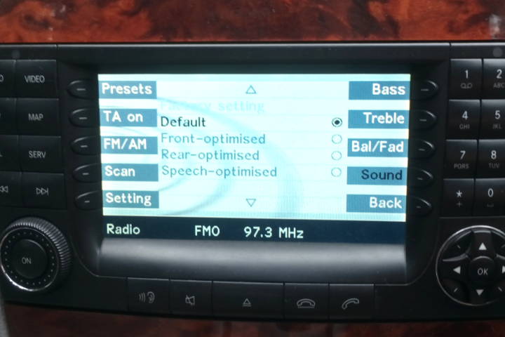 File:W220 BOSE aplifier COMAND sound menu.jpg