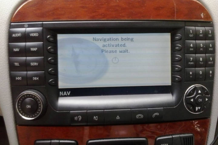 File:W220 navigation being activated please wait.jpg