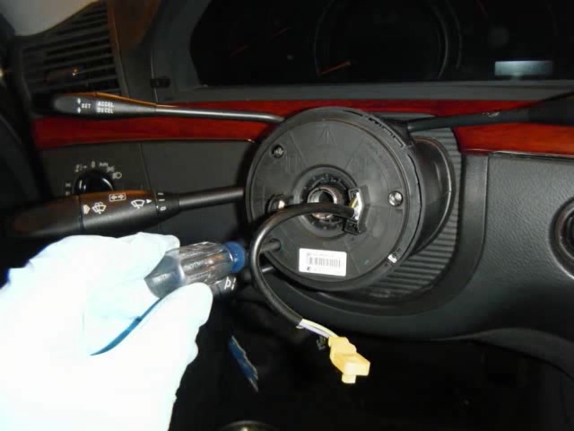 File:W220 unscrew steering wheel clock spring.jpg