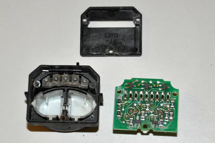 File:A2208210658 dissected back.jpg