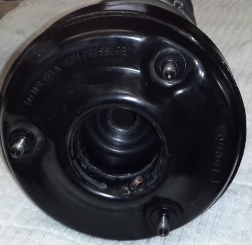 File:W220 AIRmatic View of Front Strut Air Spring with Upper Mount Removed.JPG
