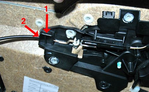 File:W220 Door Handle Latch Mechanism.JPG
