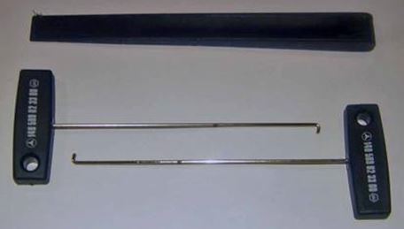 File:MB Special Tools Long Wedge and Pulling Hooks.JPG