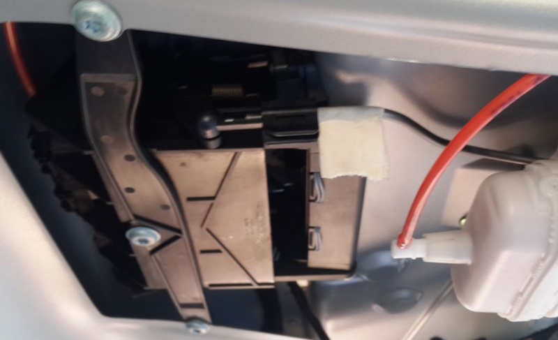 File:W220 Masking Tape Showing Position of Trunk Actuator Lever.JPG