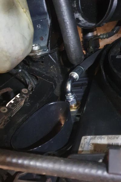 File:W220 rubber transmission cooler supply line installed1.jpg