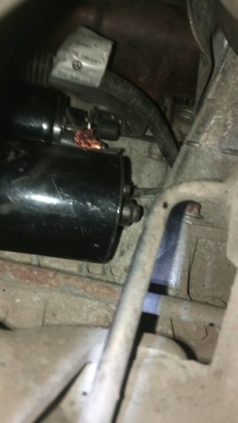 File:W220 new starter installed look through other hole.jpg